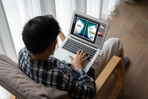 Foto grafische ontwerpersoftware voor modern ontwerp van webpagina's en commerciële advertenties die op het computerscherm worden weergegeven
