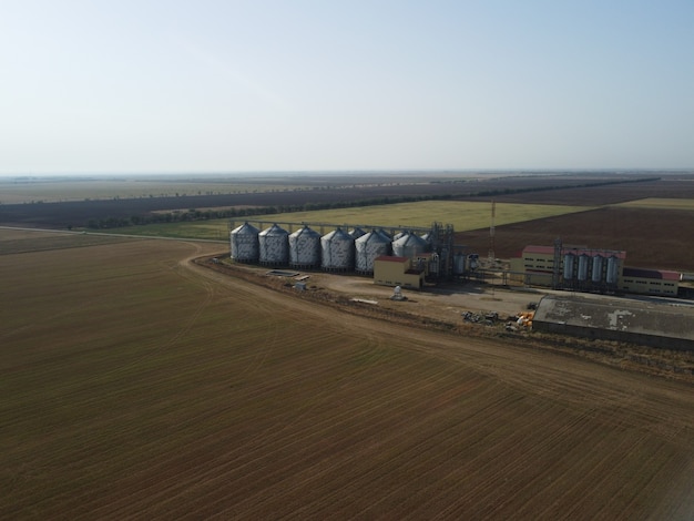 Grain elevator metal grain elevator in agricultural zone agriculture storage for harvest grain