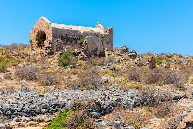 Gramvousa eiland in Kreta Griekenland met overblijfselen van Venetiaans fort en magische turquoise wateren lagunes stranden