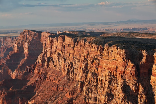 Foto il grand canyon in arizona, unisce gli stati