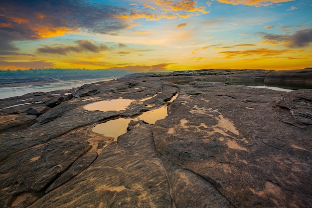 Grand Canyon in Thailand Natuurlijke rotskloof in Mekhong River Hat Chom Dao of Chomdao Beach en