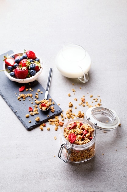 Granola Cereal-bar met verse bessen