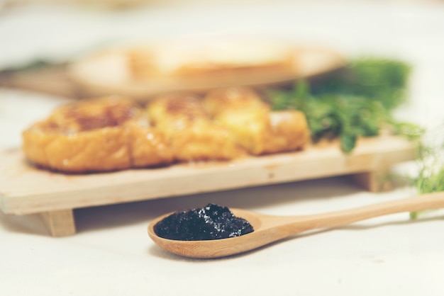 Grape jam with bread