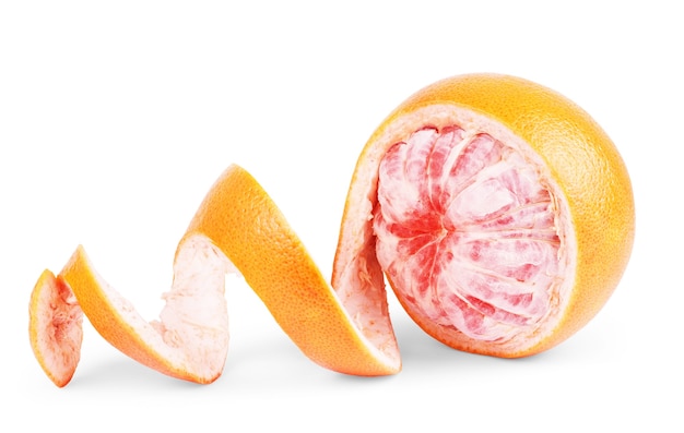 Grapefruit citrusvruchten met half geïsoleerd op wit met uitknippad