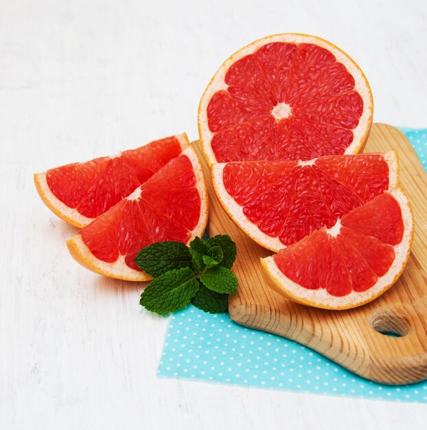 Grapefruit with mint