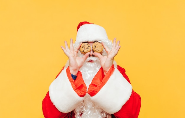 Grappige kerstman met heerlijke koekjes