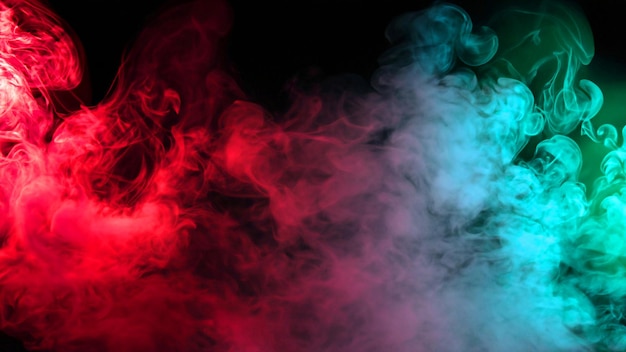 Gratis foto abstract rode en turquoise rook op zwarte donkere achtergrond