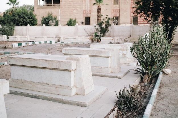 Photo graves at cemetery of soldiers died in six days war in the middle of old cairo, city of dead