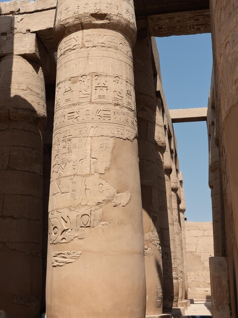 Photo great hipostyle hall at the temple of karnak luxor egypt