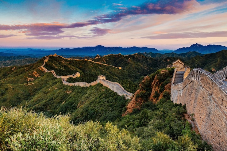 Photo great wall of china against clear sky during sunset