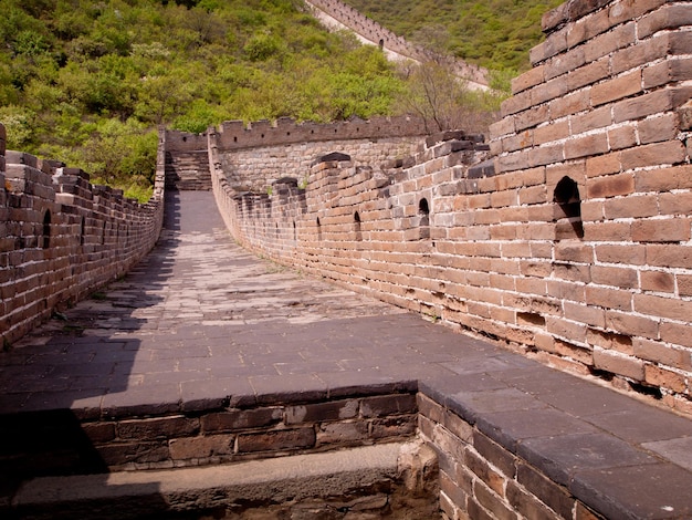 La grande muraglia cinese nella sezione mutianyu vicino a pechino.