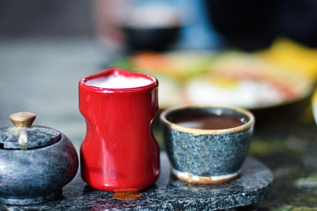 Photo a greece coffee wit milk with spices