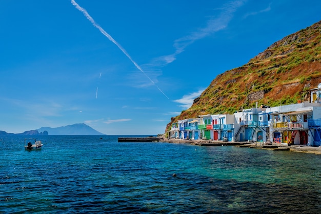 ギリシャのミロス島にあるギリシャの漁村クリマ
