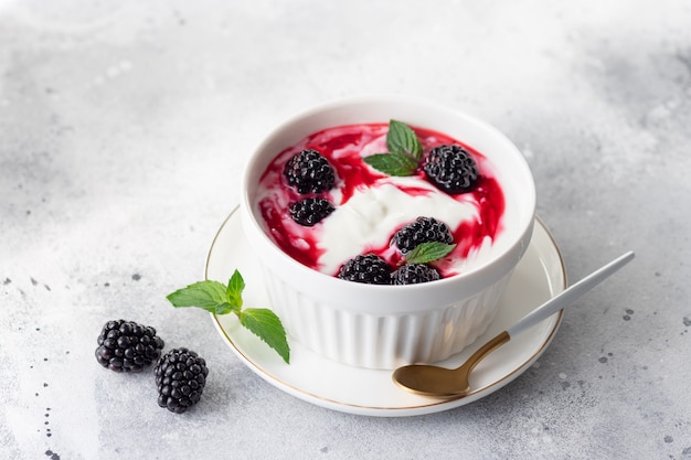 Greek yogurt with blackberry sauce