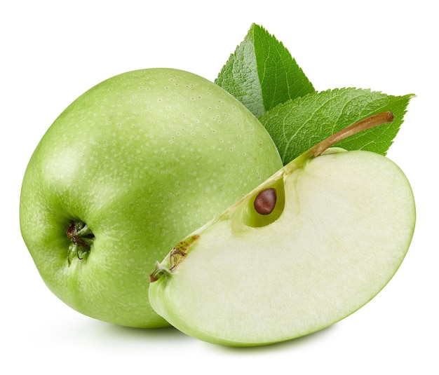 Зеленые яблочные фрукты с листьями на белом фоне