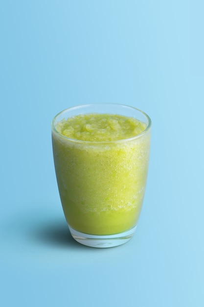 Green apple smoothie without any ingredients is a healthy drink that is valuable and a natural drink.