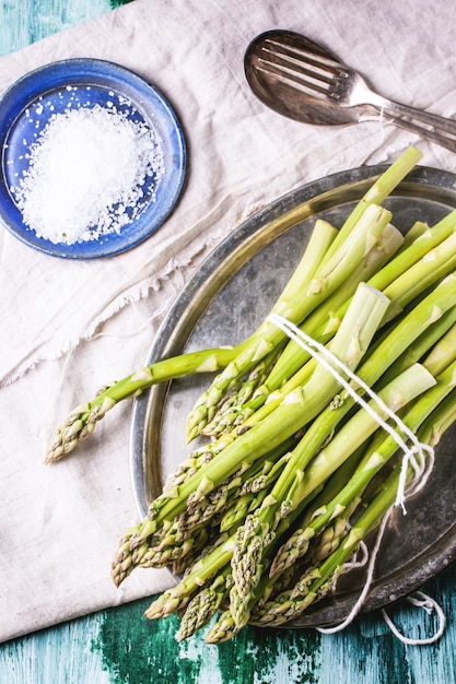 Green asparagus