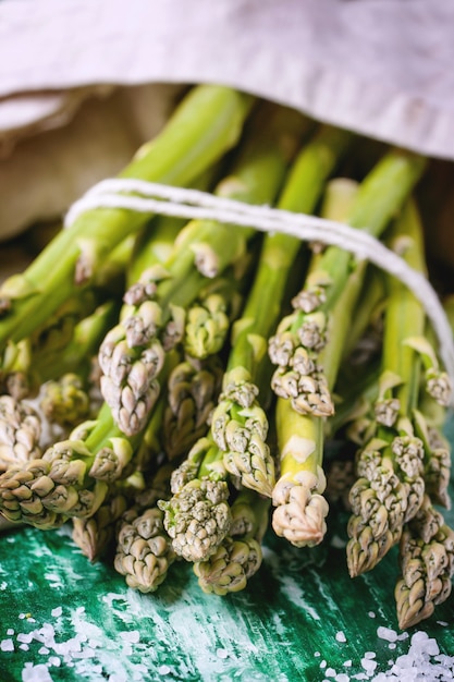 Green asparagus