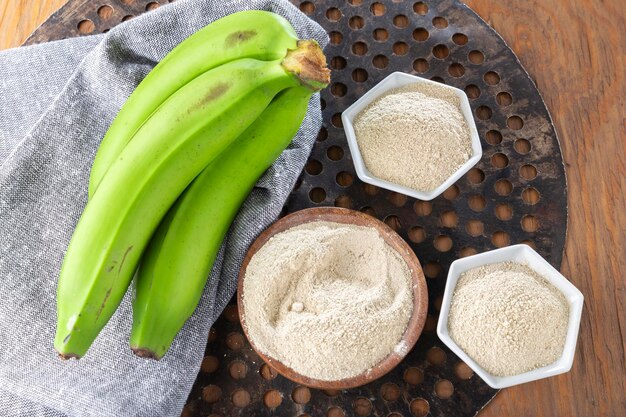 Green banana flour on the table