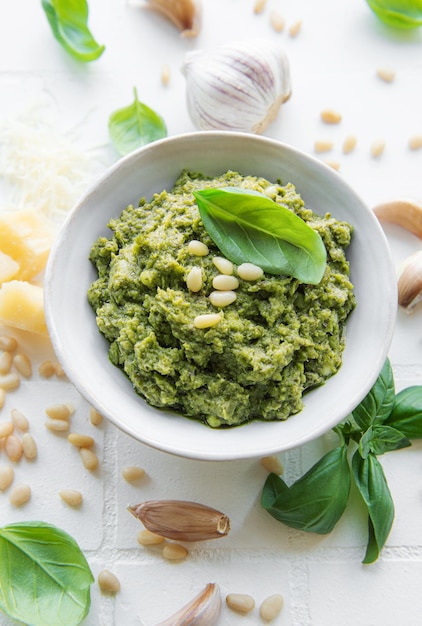 Green basil pesto