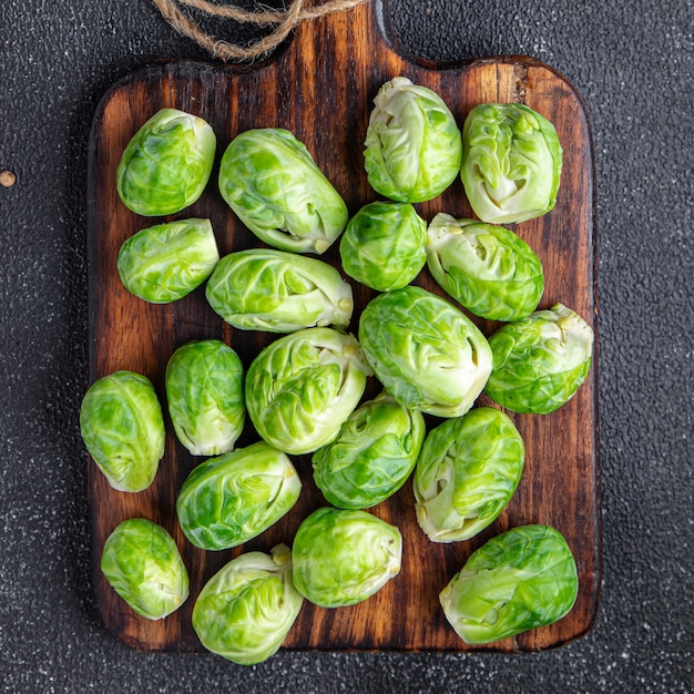 Photo green brussels sprouts raw vegetable food snack on the table copy space food background