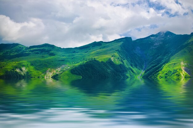 Photo green caucasus mountains