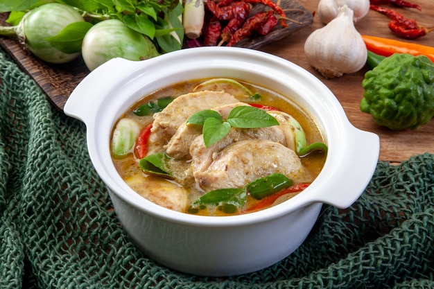 Green Curry Chicken Thai Cuisine