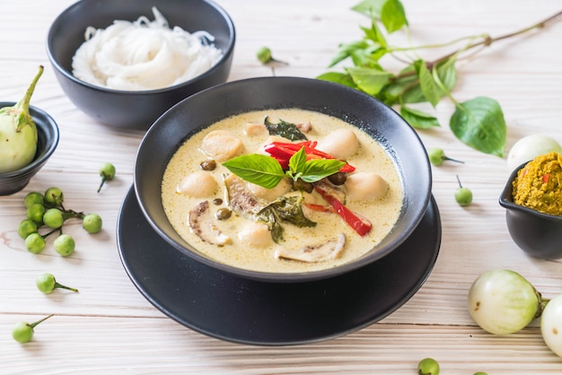 green curry with fish ball