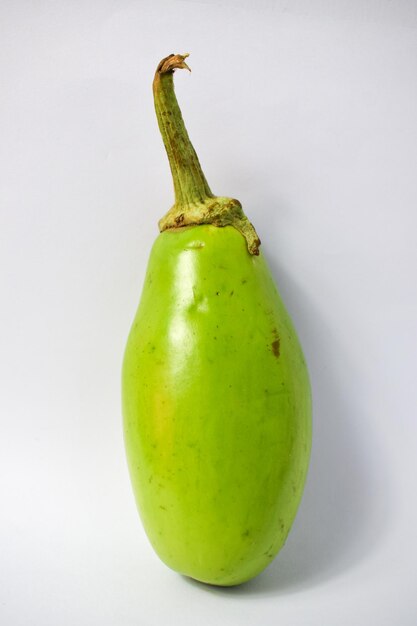 Photo green eggplant or terong hijau isolated on white background