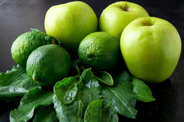 Photo green ingredients for smoothie