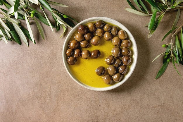 Green olives in olive oil