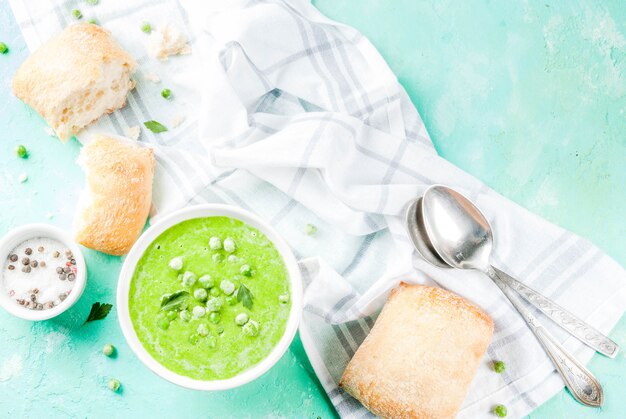 Green pea soup