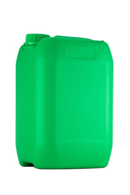 白い背景に分離された蓋付きの緑色のプラスチック製キャニスター斜めからの画像消毒用洗剤または潤滑剤ジェリカンと液体物質の画像