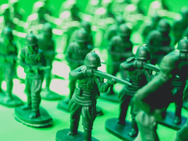 green plastic toy soldiers 