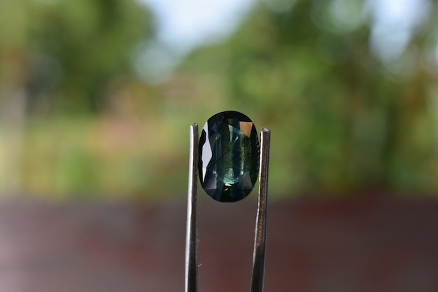 green sapphire for jewelry