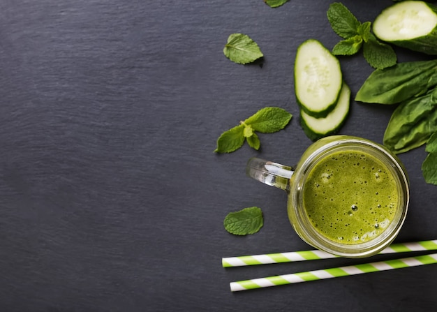 Green smoothie in a jar