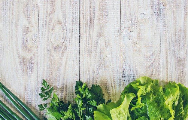 Photo green smoothies with vegetables and fruits. detox day.