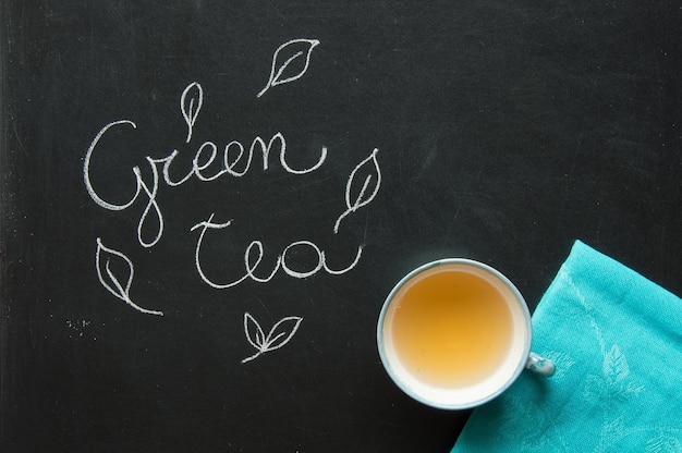 Bevanda macrobiotica al tè verde bancha per un'alimentazione naturale e salutare