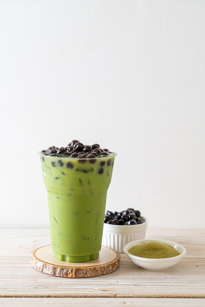 green tea latte with bubble