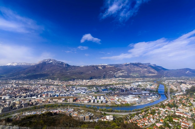 Photo grenoble city seeing from bastille viewpoint