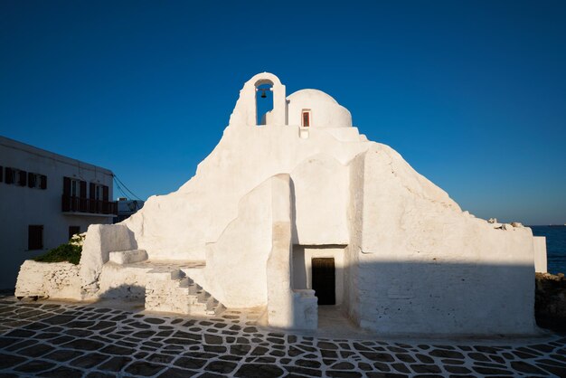 Grieks-orthodoxe kerk van Panagia Paraportiani in de stad Chora op het eiland Mykonos