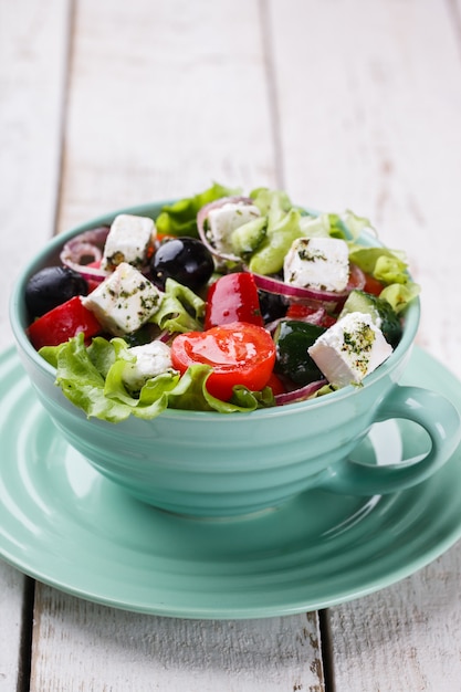 Griekse salade. Snack op zomerfeesten.