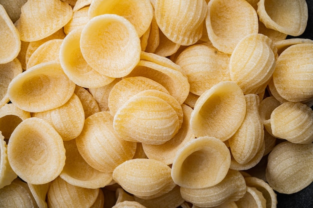 Griesmeelpasta gedroogd, plat gelegd