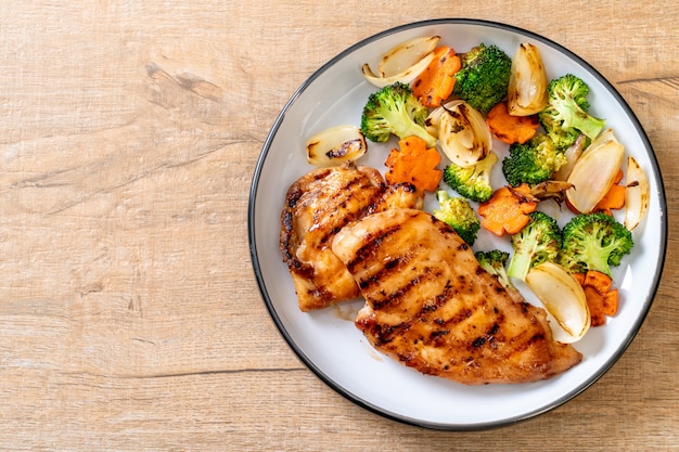 griled chicken breast steak with vegetable