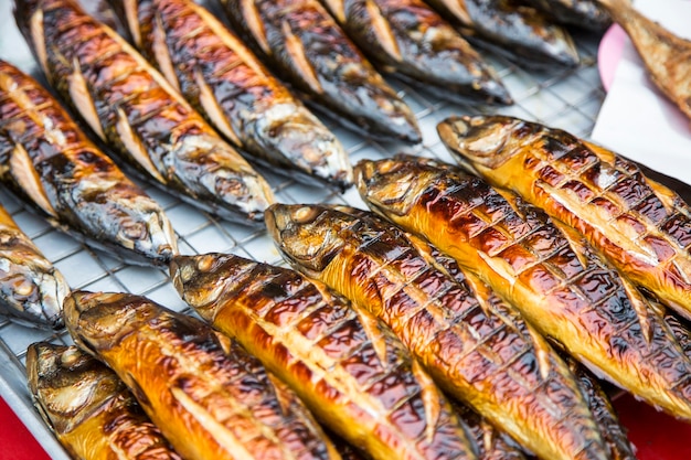 grill saba fish on street food