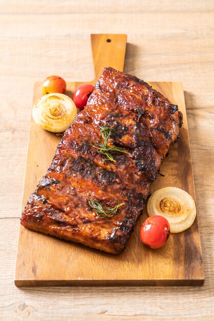 grilled barbecue pork ribs