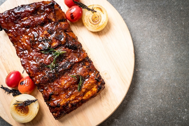 grilled barbecue pork ribs