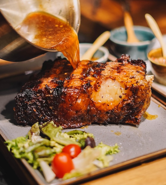 Grilled beef of excellent quality in a fancy restaurant.