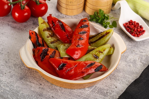 Grilled Bell Pepper green and red vegan barbecue