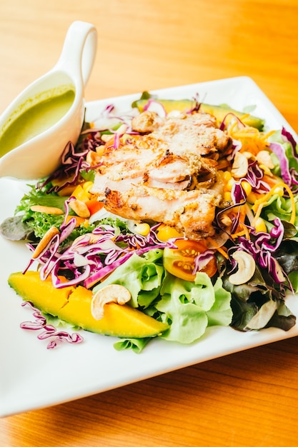 Grilled chicken salad